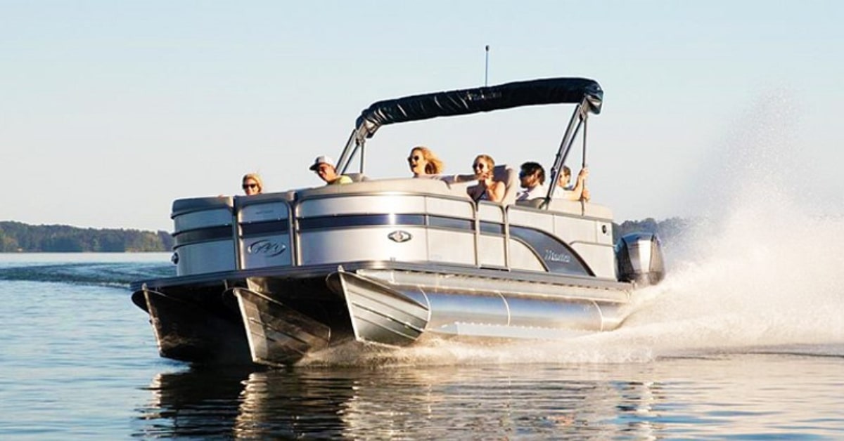 What is a Pontoon Boat & Why Should You Rent One in Lake Tahoe?